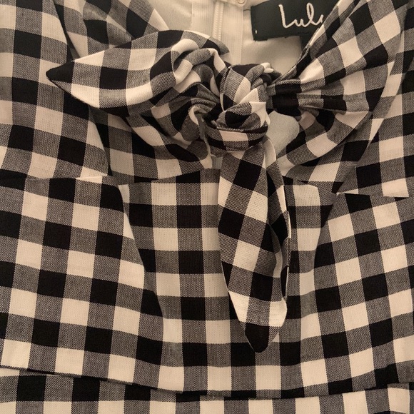 Lulu’s NWOT St. Helena Black & White Gingham Tie-Front Sundress - Picture 3 of 6